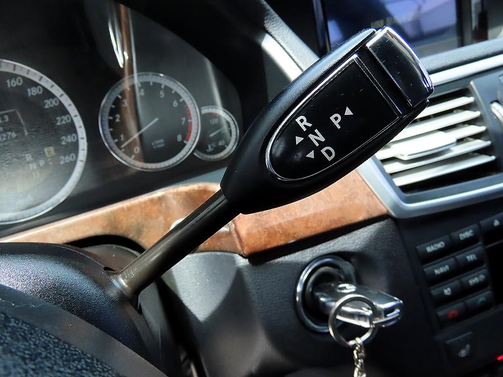 Mercedes Benz E class - Vista 10