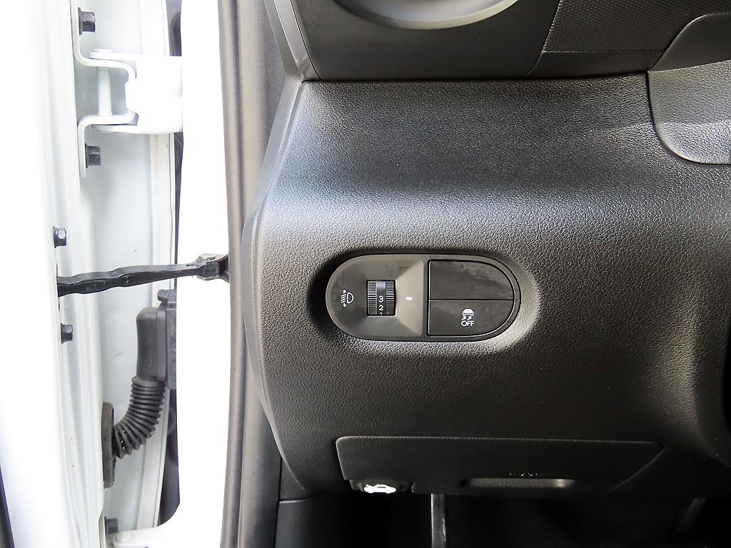 HYUNDAI Casper - Vista 12