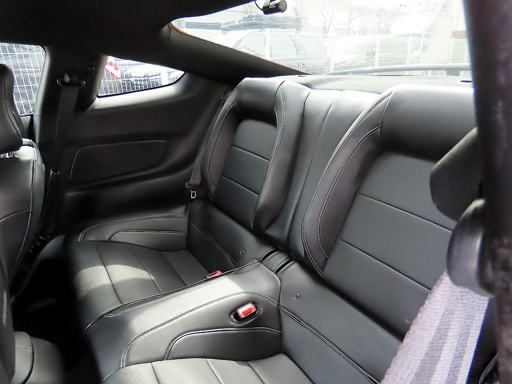Ford Mustang - Vista 6