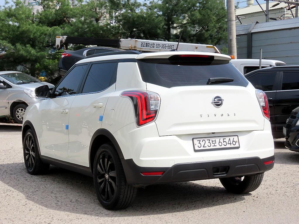 Ssangyong Tivoli - Vista 3