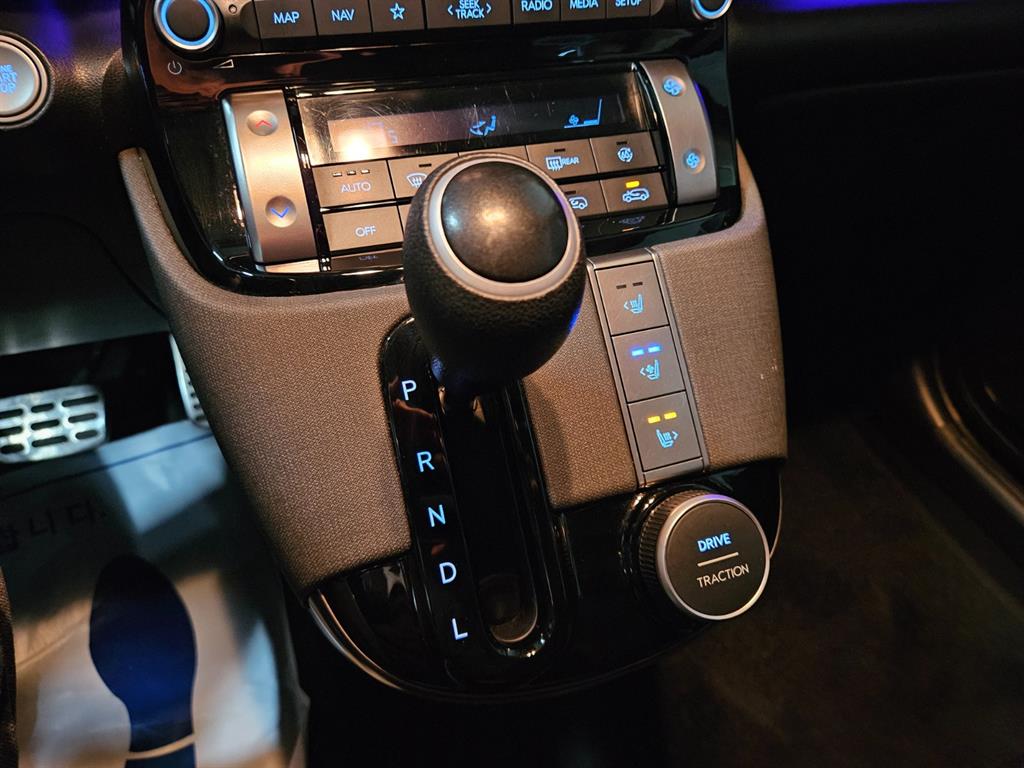 HYUNDAI Casper - Vista 8