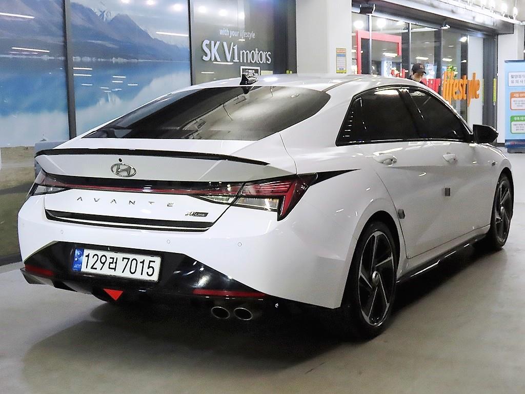 HYUNDAI Avante - Vista 4