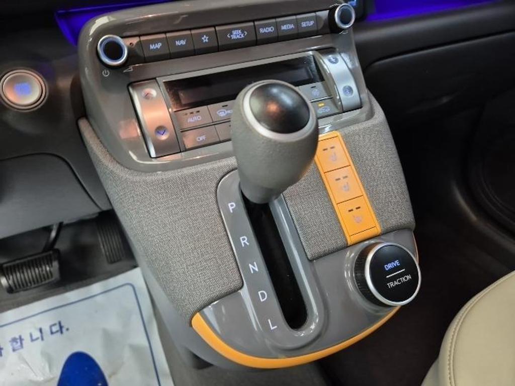HYUNDAI Casper - Vista 8
