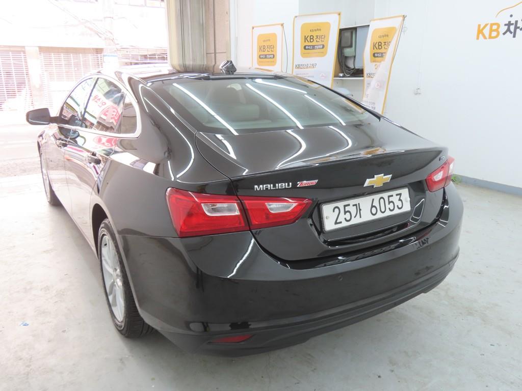 Chevrolet Malibu - Vista 4