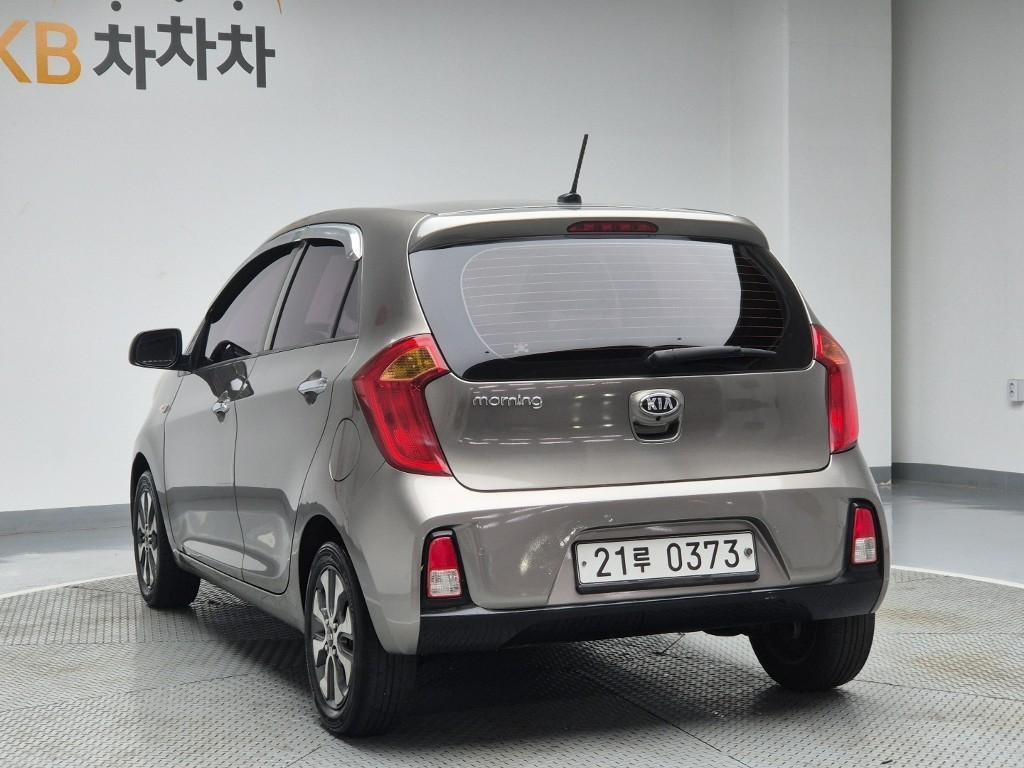 KIA Morning - Vista 4