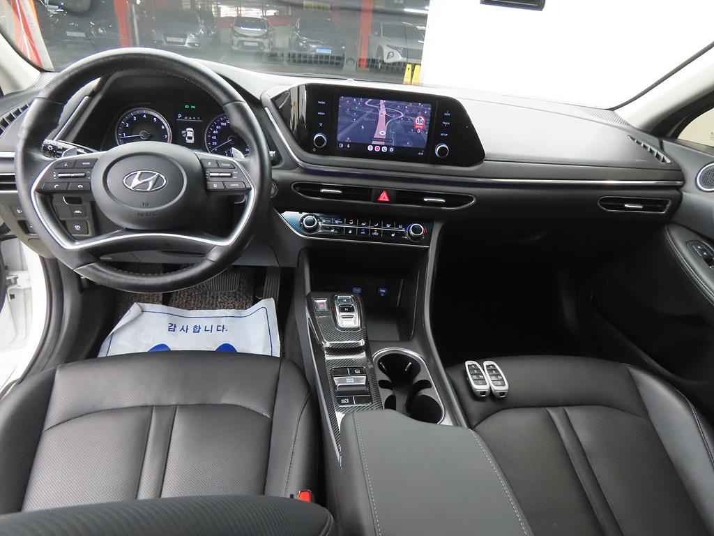HYUNDAI Sonata - Vista 7