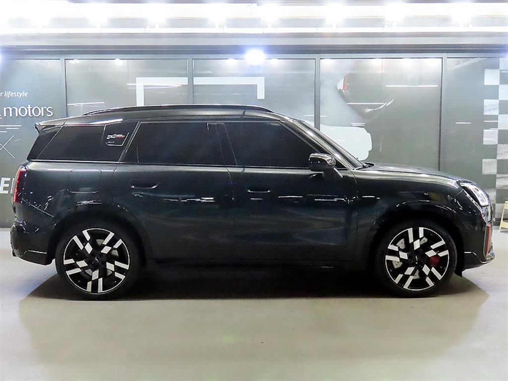 Mini Countryman - Vista 3