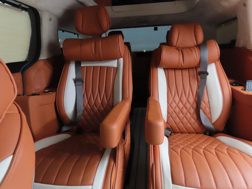 KIA Carnival - Vista 8