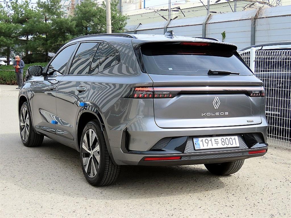 SAMSUNG Grand Koleos - Vista 3