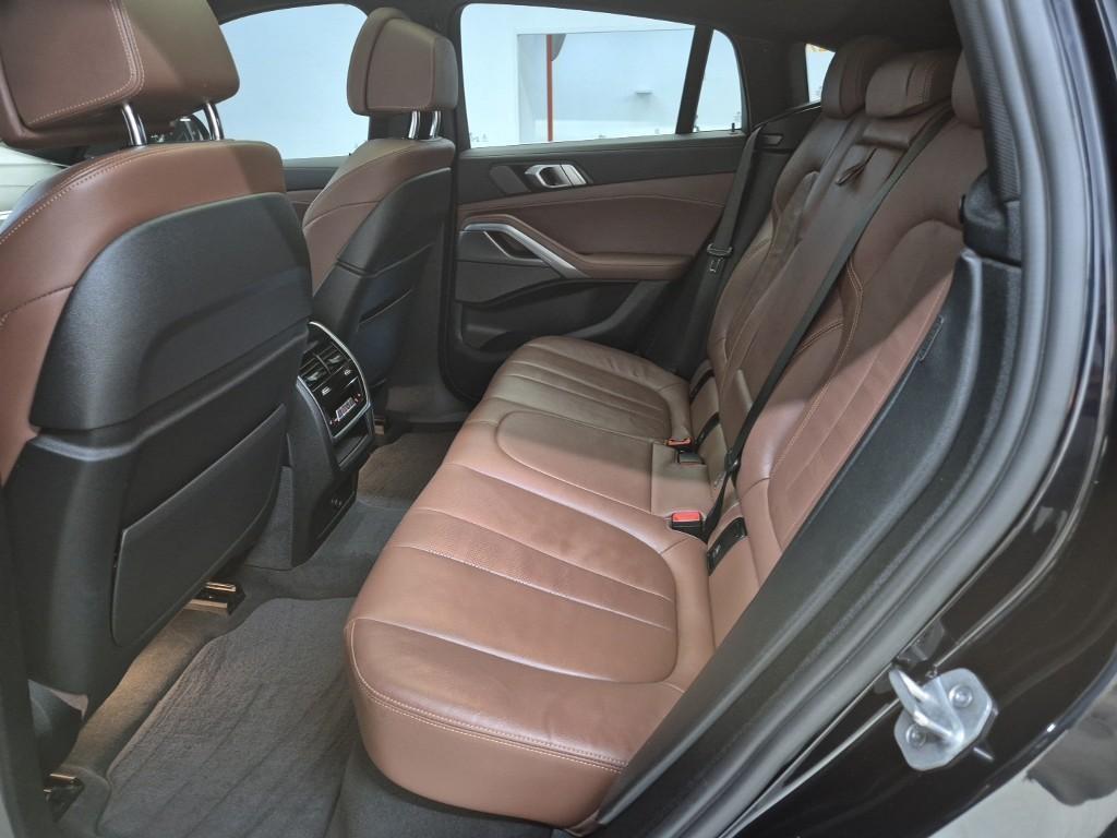 BMW X6 - Vista 12