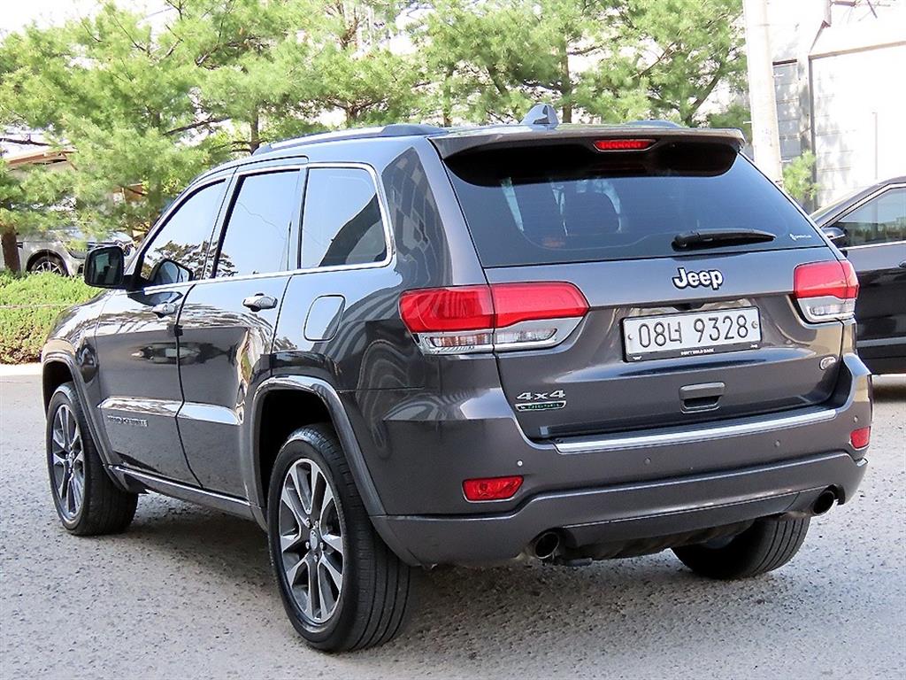 Jeep Cherokee - Vista 3