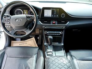 HYUNDAI Grandeur - Vista 10