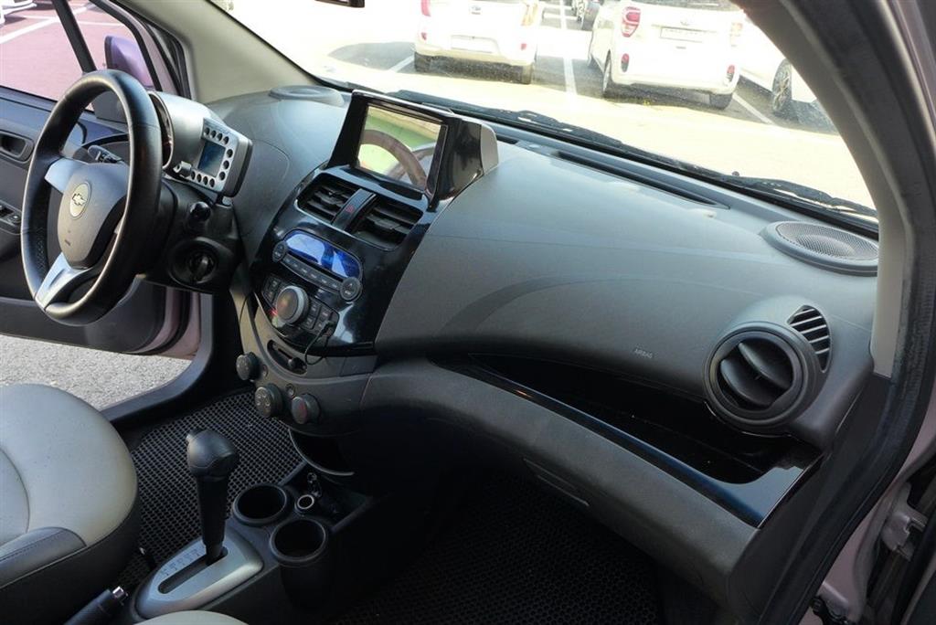 Chevrolet Spark - Vista 8
