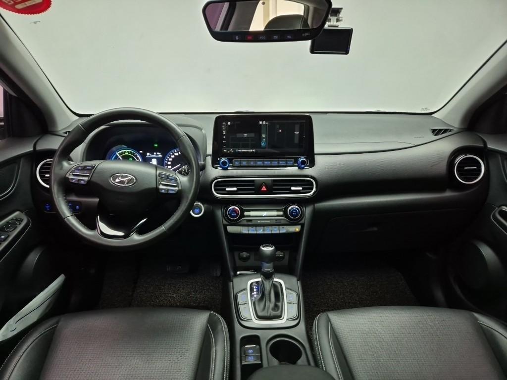 HYUNDAI Kona - Vista 7
