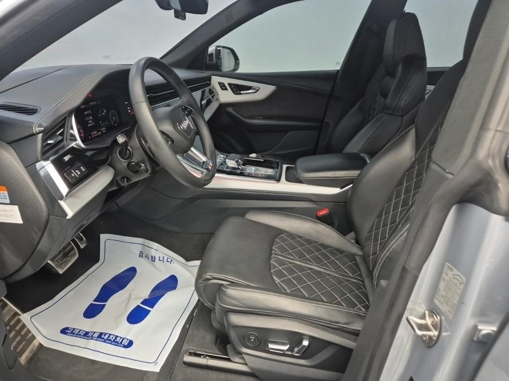 Audi Q8 - Vista 11