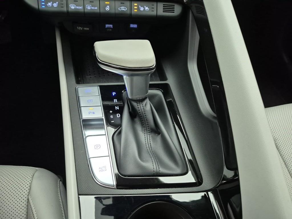 HYUNDAI Avante - Vista 8