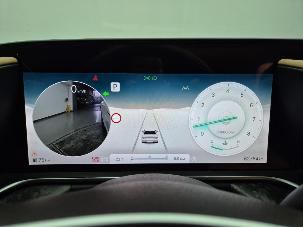 Genesis G90 - Vista 7