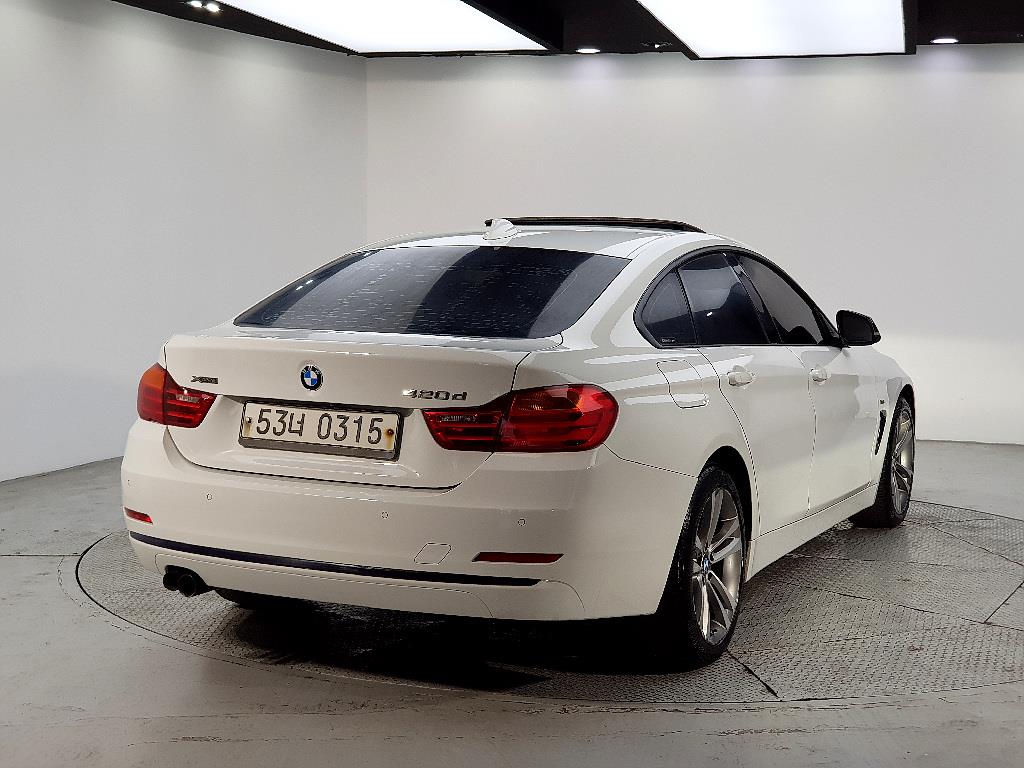 BMW 4 Series - Vista 4