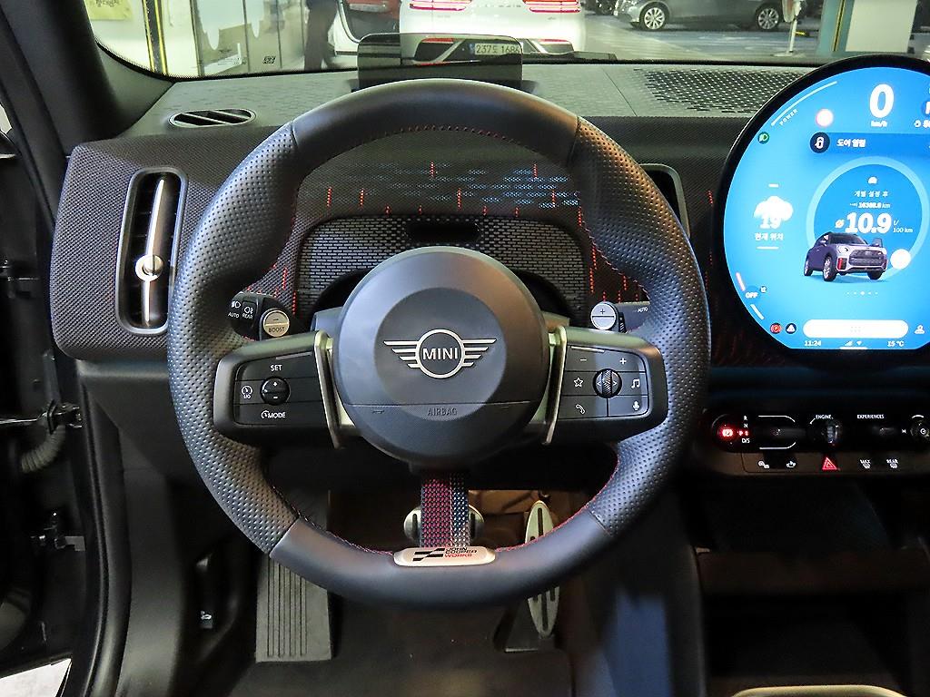 Mini Countryman - Vista 8