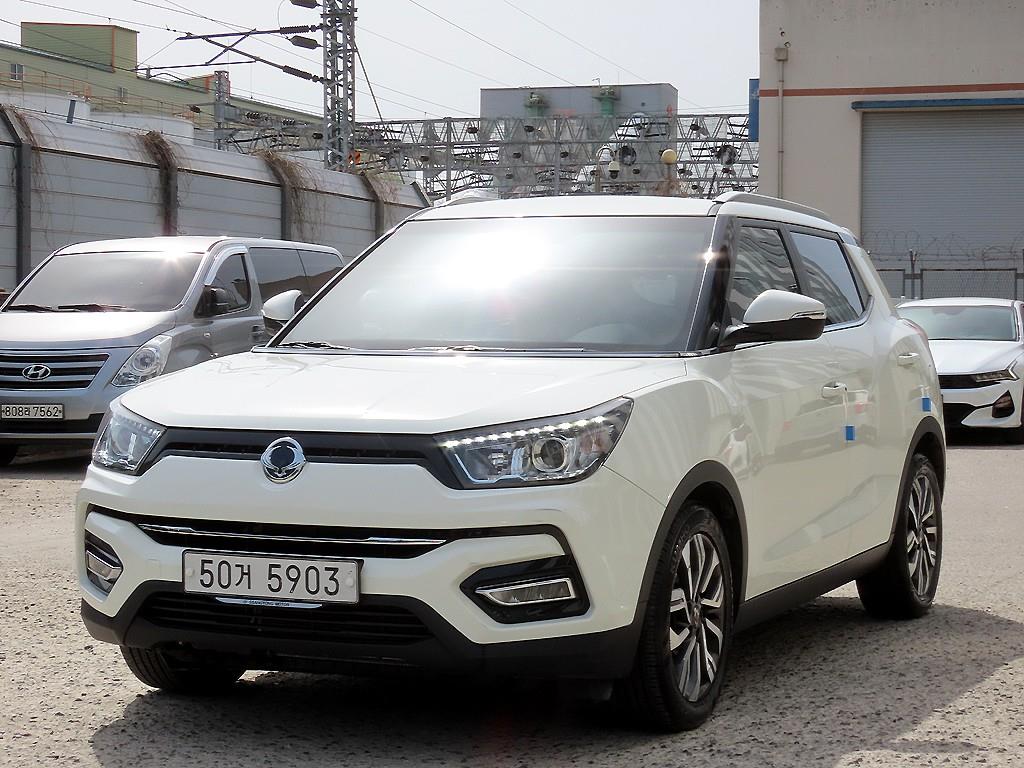 Ssangyong Tivoli - Vista 2