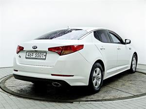 KIA K5 - Vista 8