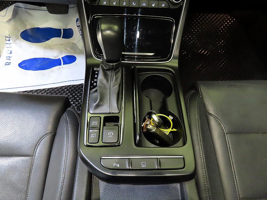 HYUNDAI Grandeur - Vista 12