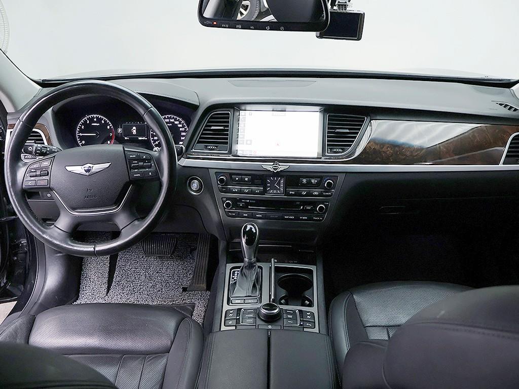HYUNDAI Genesis - Vista 9