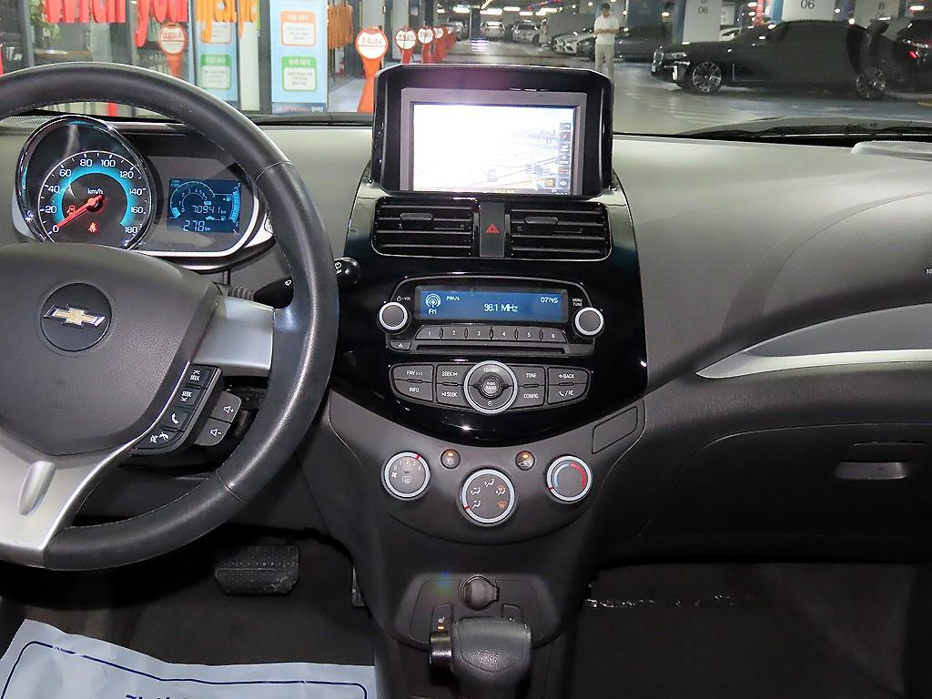 Chevrolet Spark - Vista 11