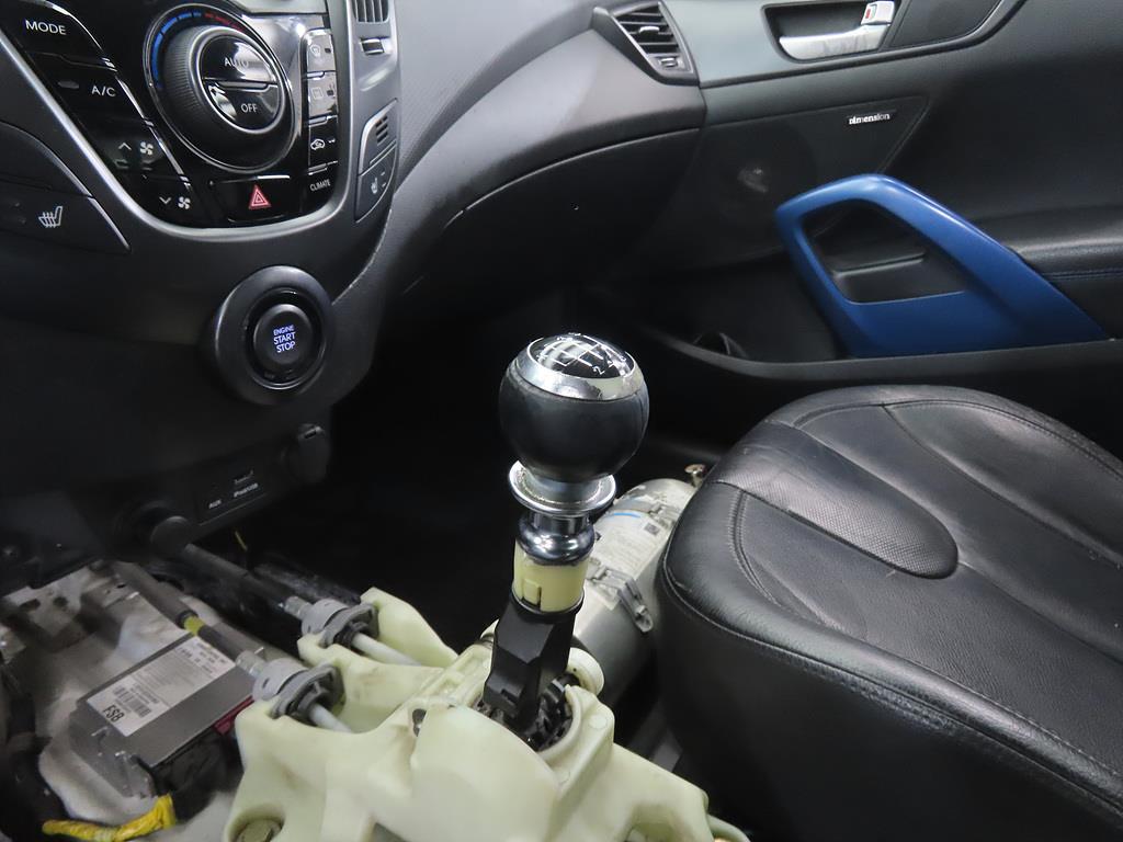 HYUNDAI Veloster - Vista 11
