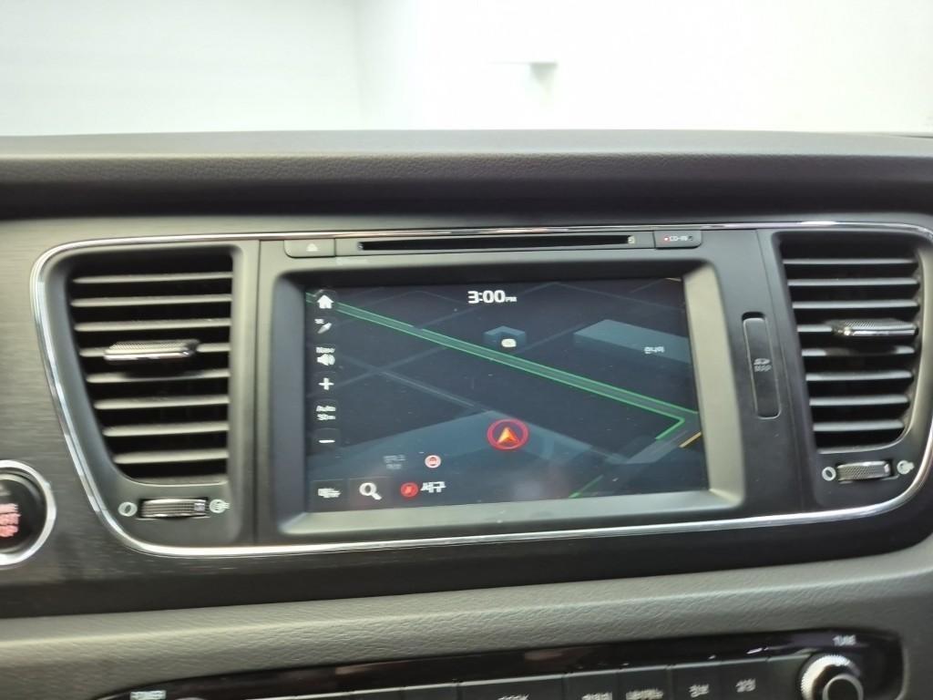 KIA Carnival 2016 Plateado - Importación desde Corea - HF Imports Iquique - Foto 13