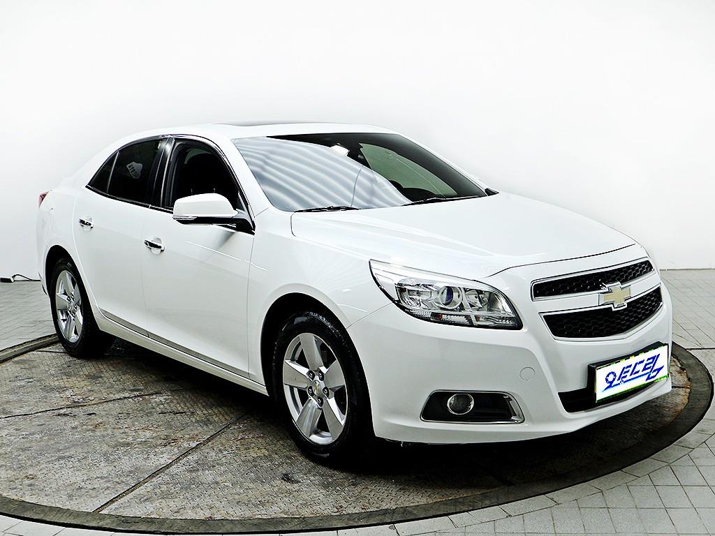 Chevrolet Malibu - Vista 3