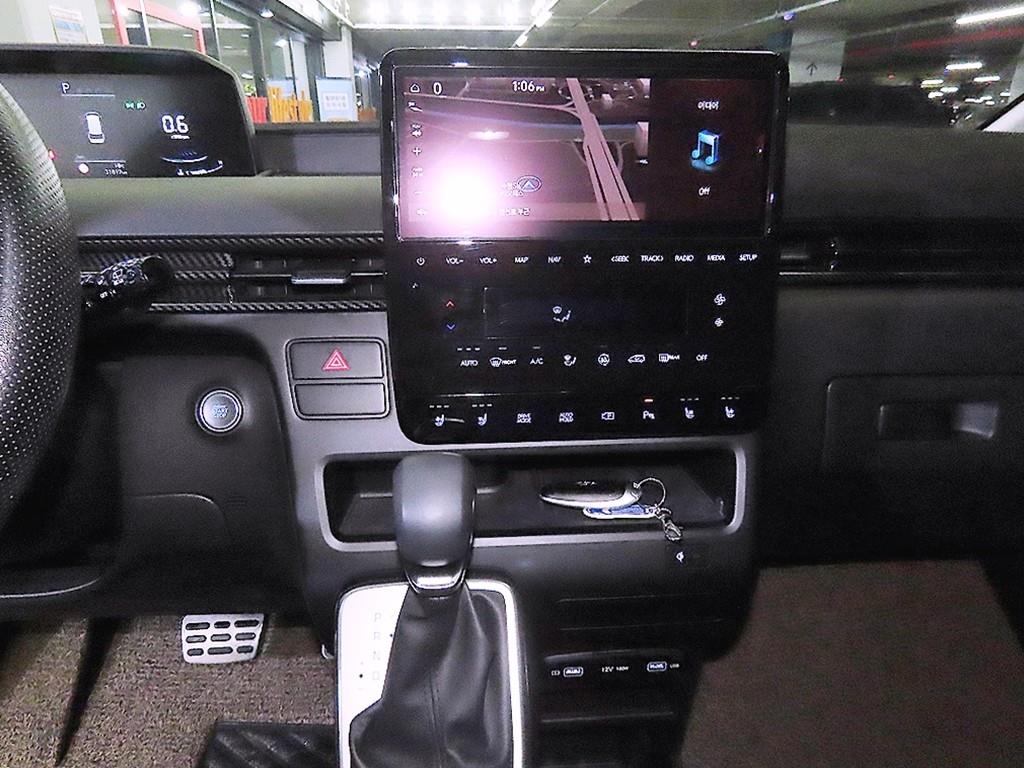 HYUNDAI Staria - Vista 11