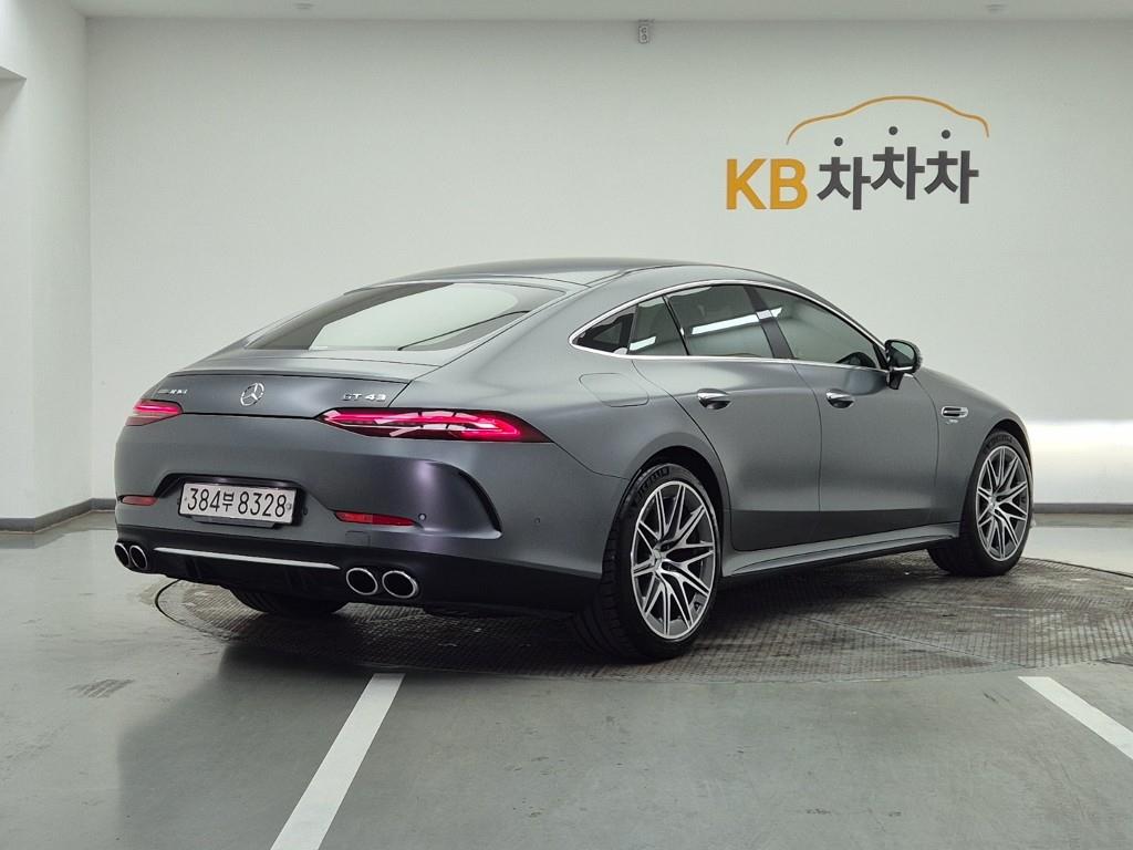 Mercedes Benz AMG GT - Vista 4
