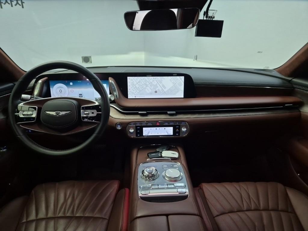 Genesis G90 - Vista 8