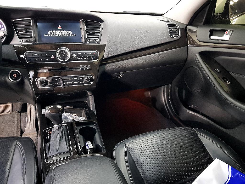 KIA K7 - Vista 10