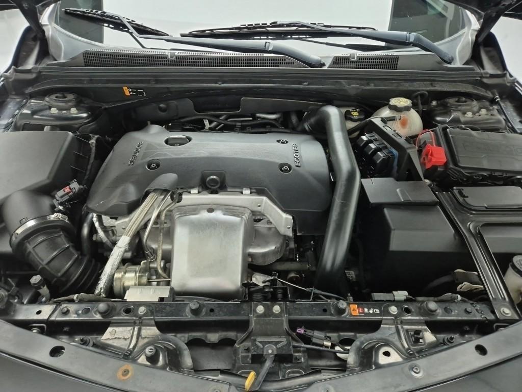 Chevrolet Malibu - Vista 5