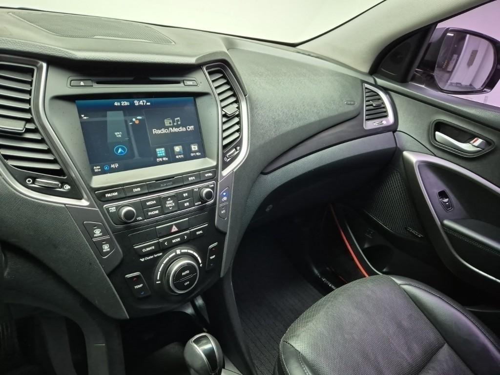 HYUNDAI Santa Fe - Vista 10