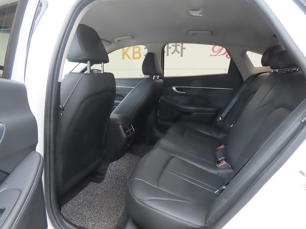 HYUNDAI Sonata - Vista 6