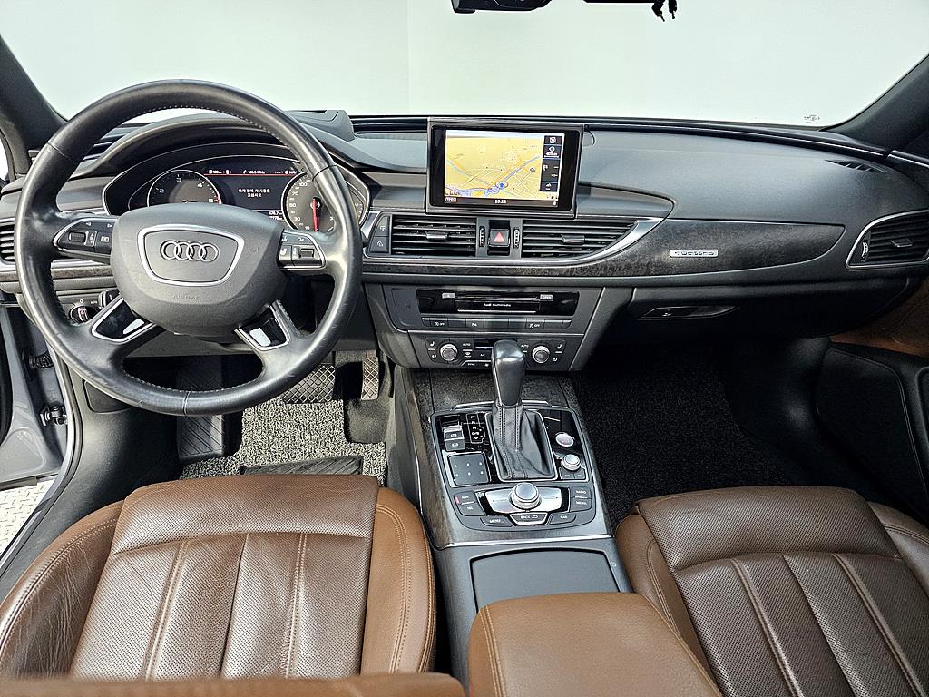 Audi A6 - Vista 5