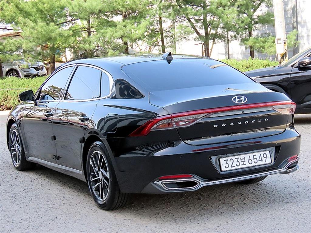 HYUNDAI Grandeur - Vista 3