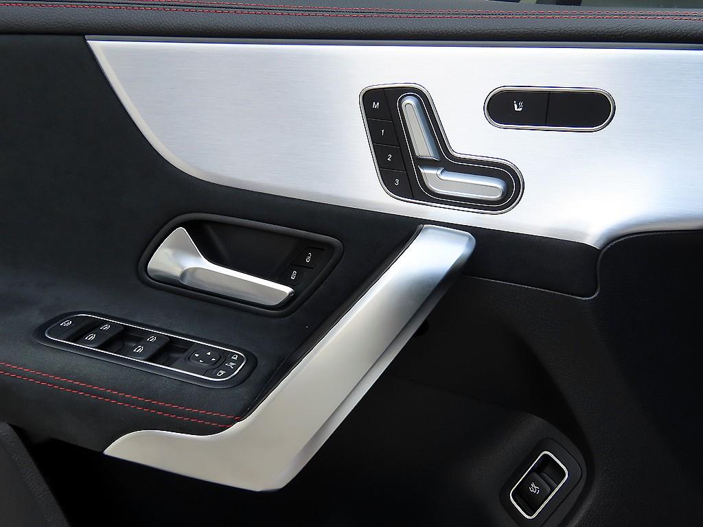 Mercedes Benz CLA Class - Vista 11