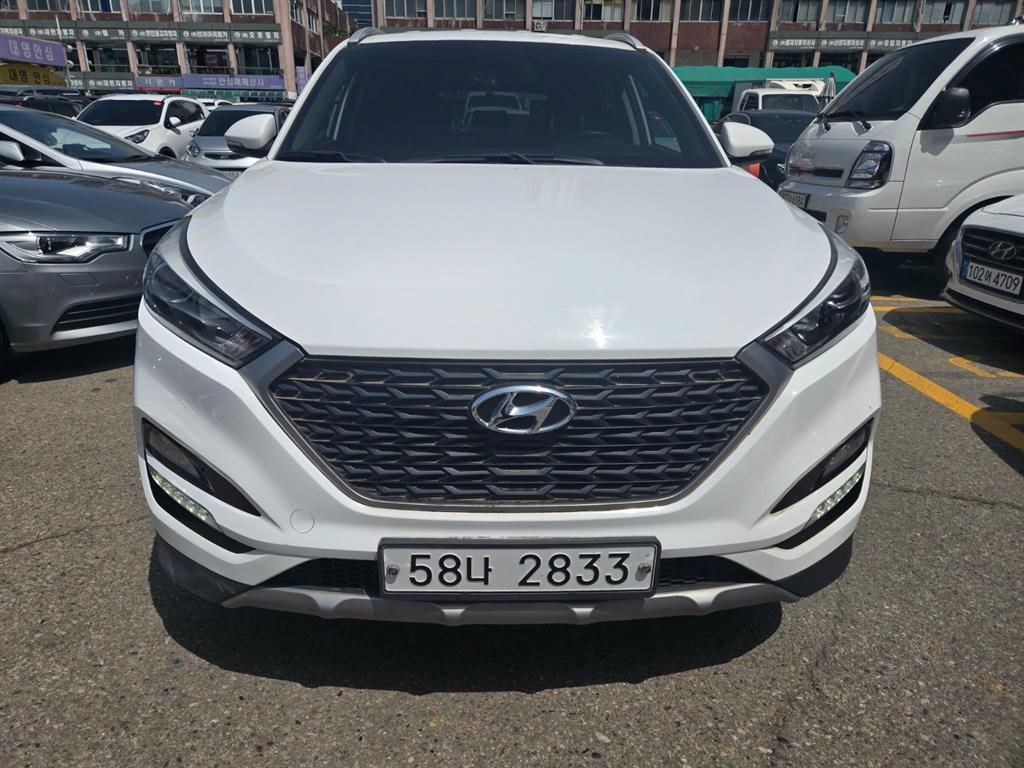 HYUNDAI Tucson 2018 Blanco - Importación desde Corea - HF Imports Iquique - Foto 1