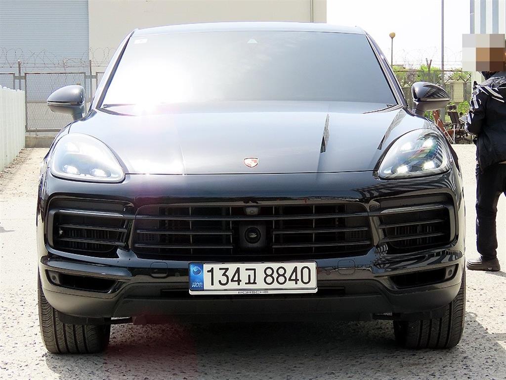 Porsche Cayenne 2022 Negro - Importación desde Corea - HF Imports Iquique - Foto 1