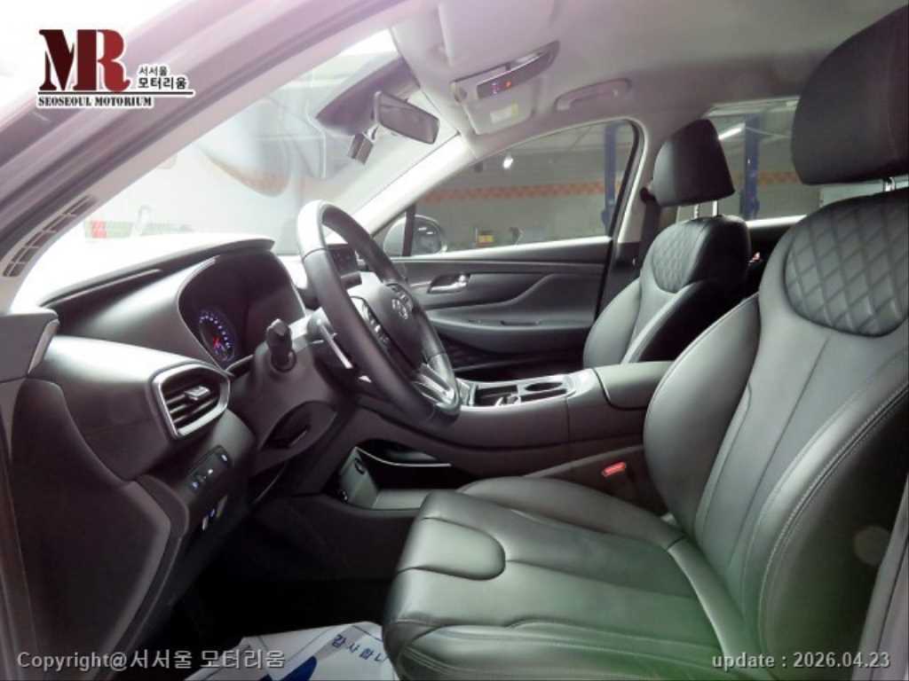 HYUNDAI Santa Fe - Vista 5