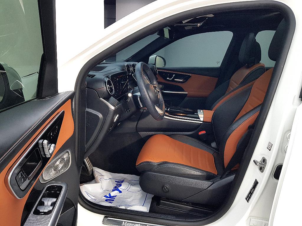 Mercedes Benz GLC Class - Vista 8