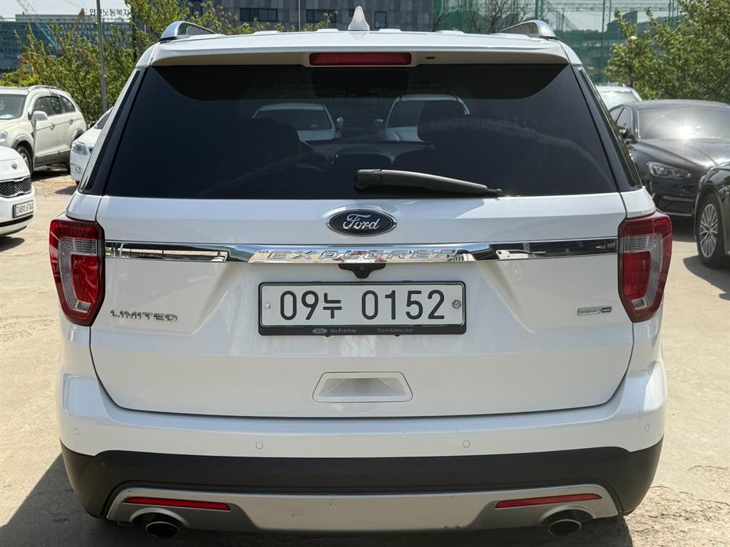 Ford Explorer - Vista 4