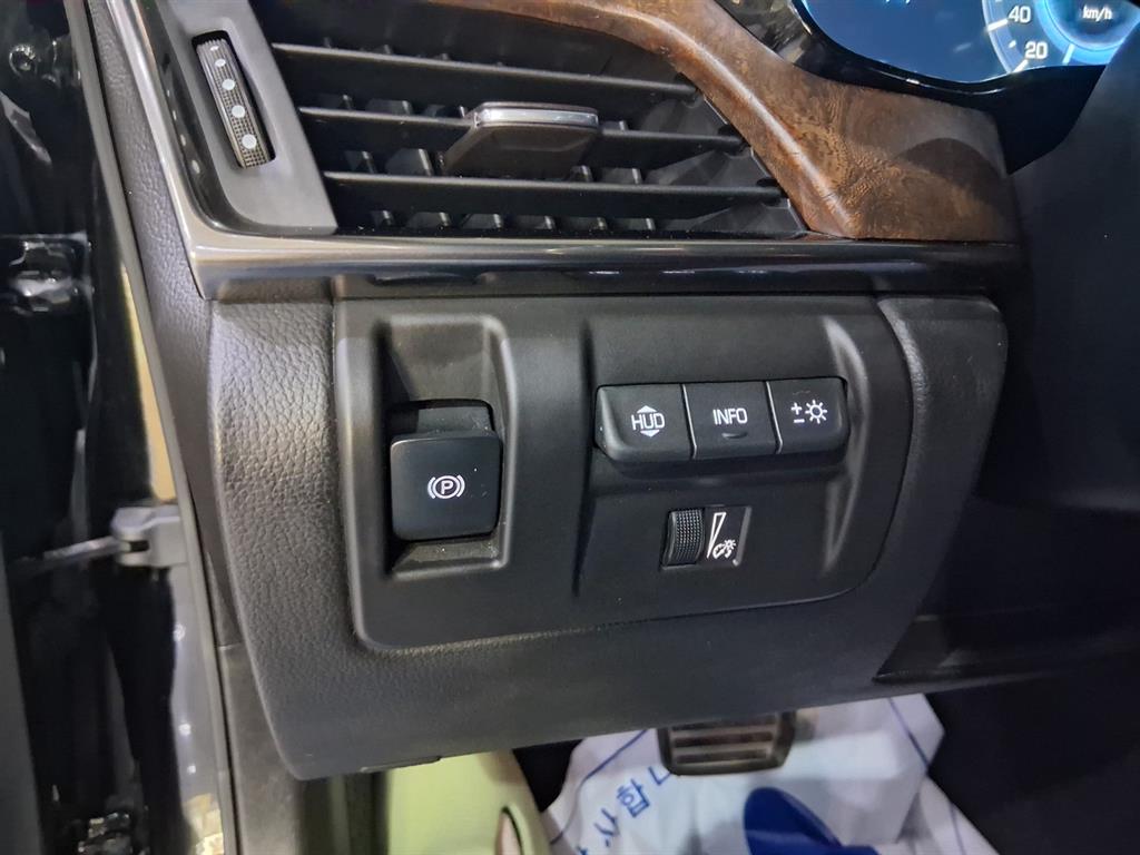 Cadillac CTS - Vista 6