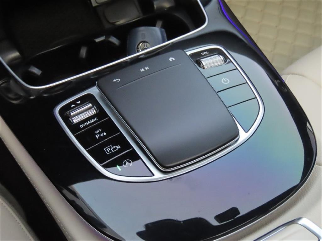 Mercedes Benz E class - Vista 11