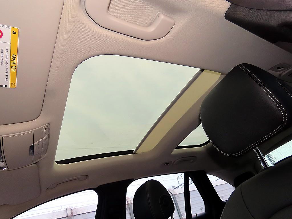 Mercedes Benz GLC Class 2019 Negro - Importación desde Corea - HF Imports Iquique - Foto 14