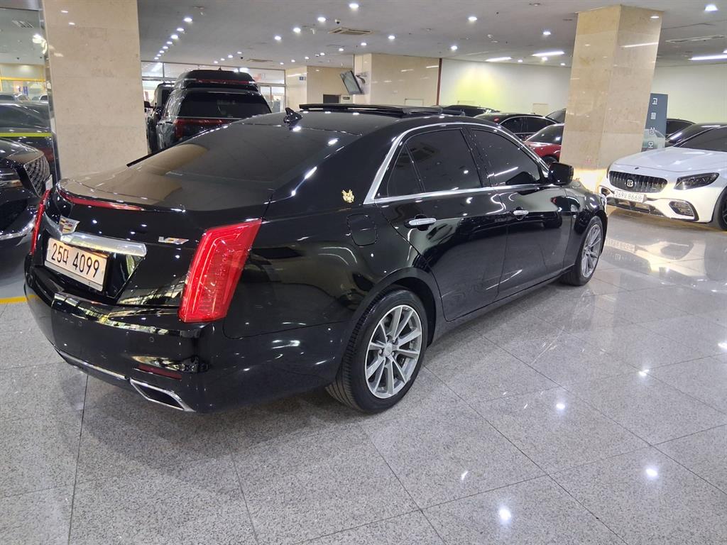 Cadillac CTS - Vista 4